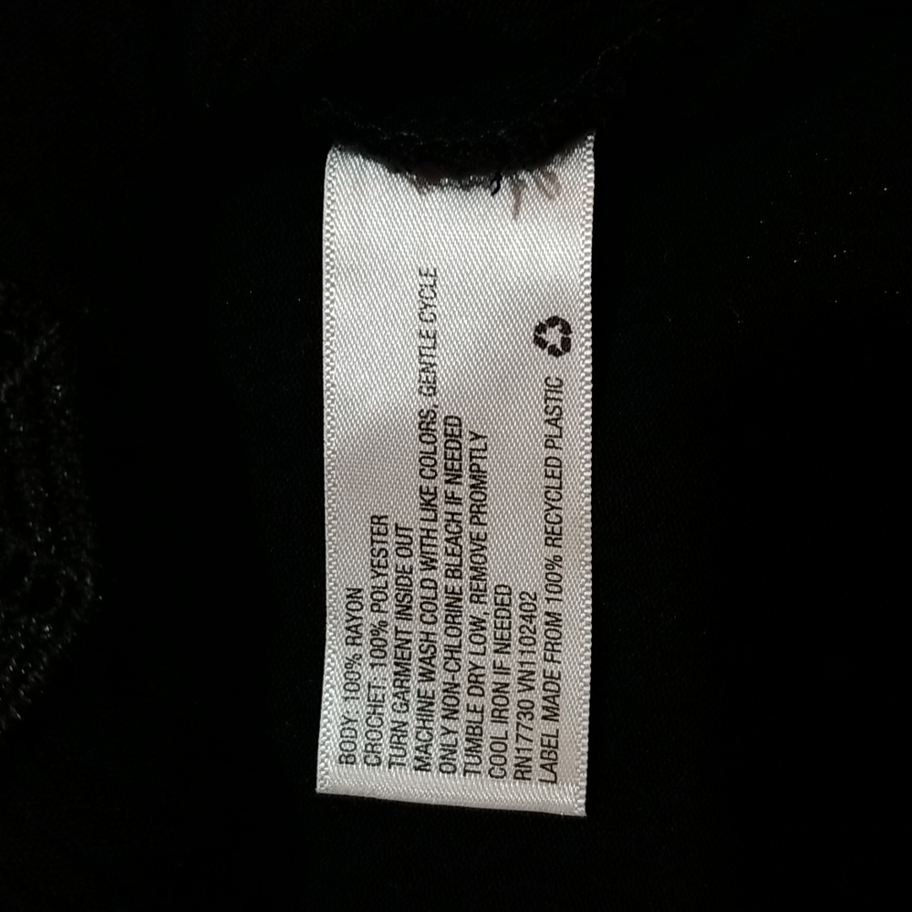 6/$25 Xhilaration Black Top - Picture 6 of 8